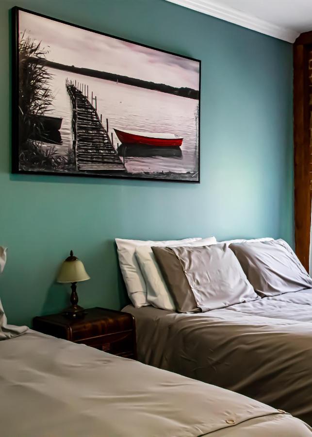 Chicoutimi Auberge Les Deux Tours מראה חיצוני תמונה